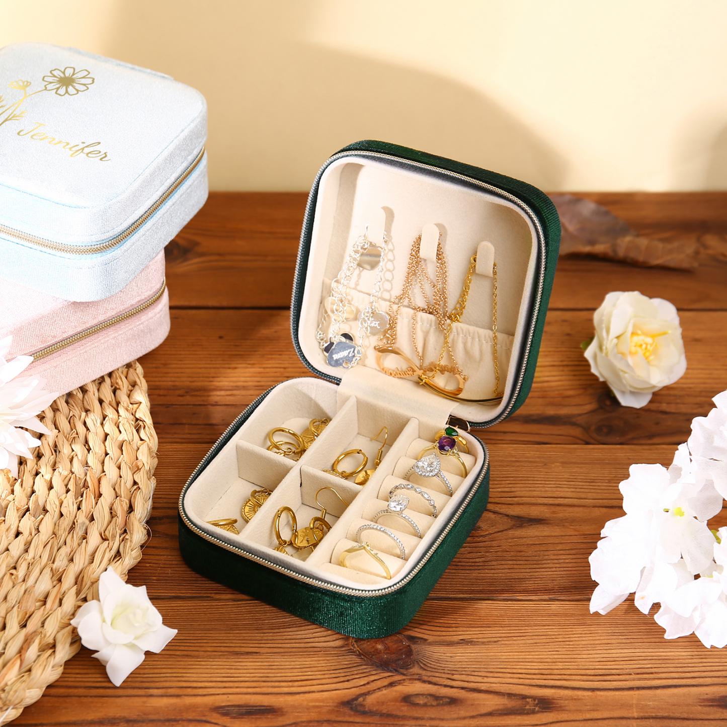 Personalisierbarer Name & Geburtsblume klein Velvet Schmuckaufbewahrung Schmuckzubehör Aufbewahrungsbox für Schmuck