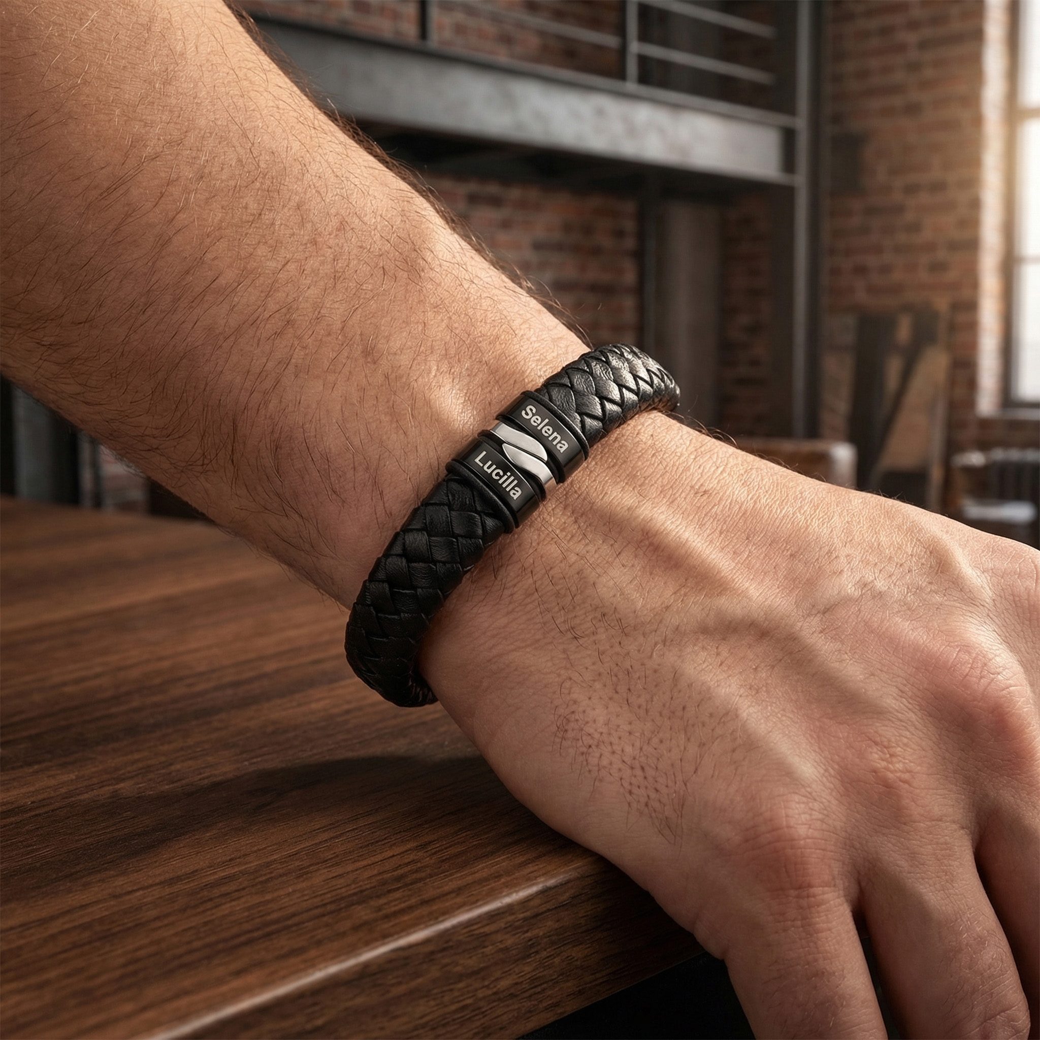 Personalisiertes Herren Lederarmband aus geflochtenem PU-Leder mit 2–5 Namen