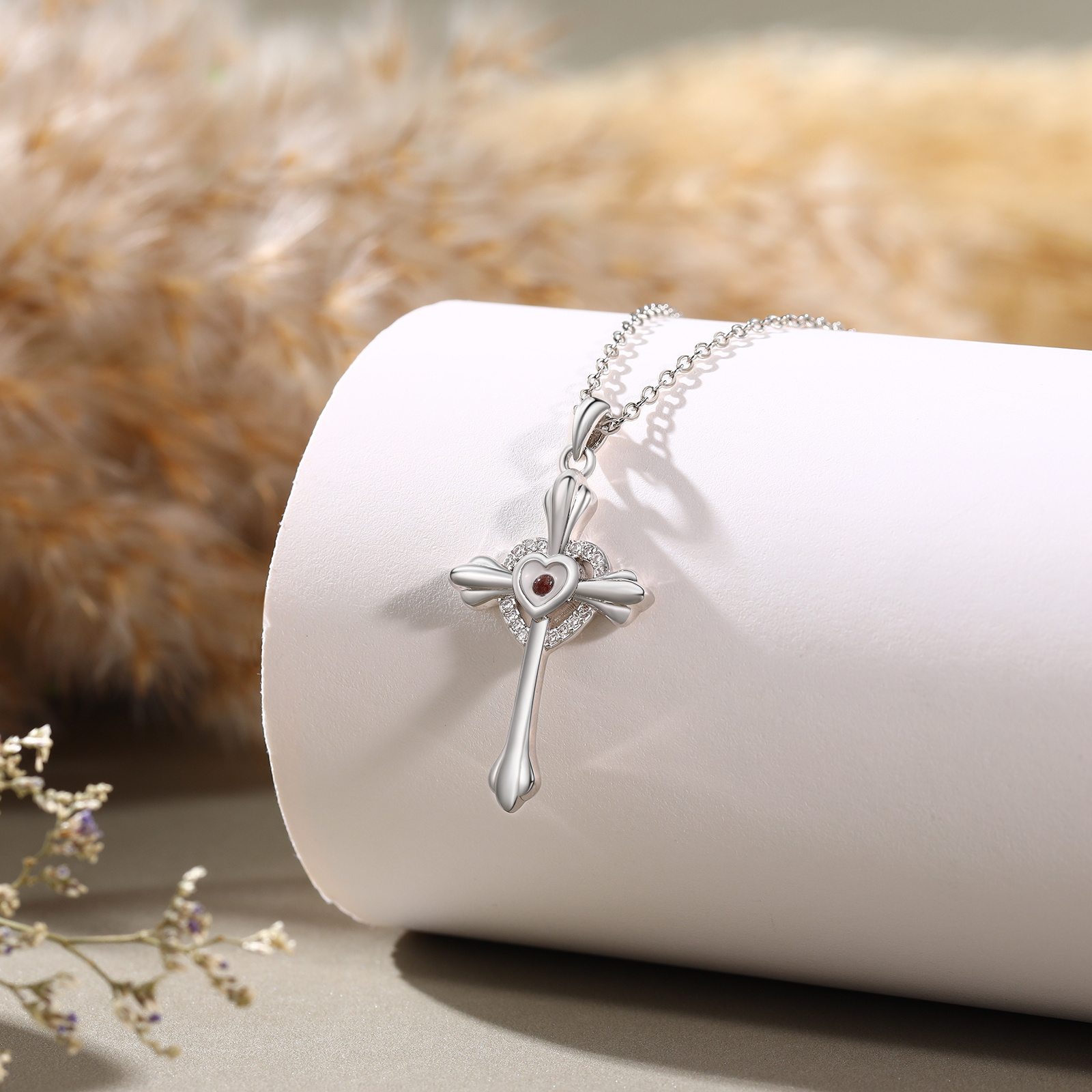 Herz-Kreuz-Halskette mit Senfkornanhänger