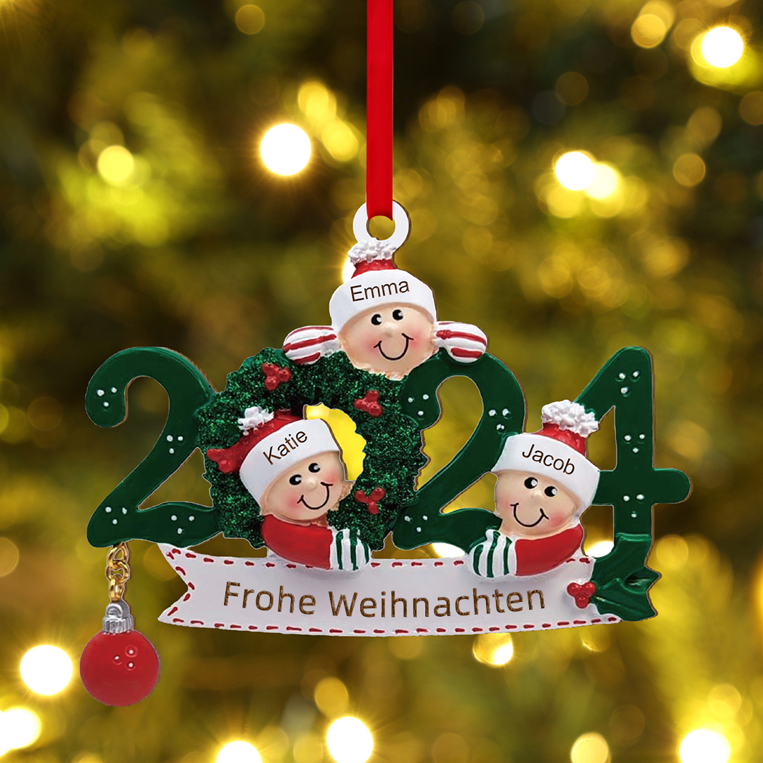 Personalisierter 2-6 Namen & Text Weihnachtsornament 2024 – Familien-Holzanhänger