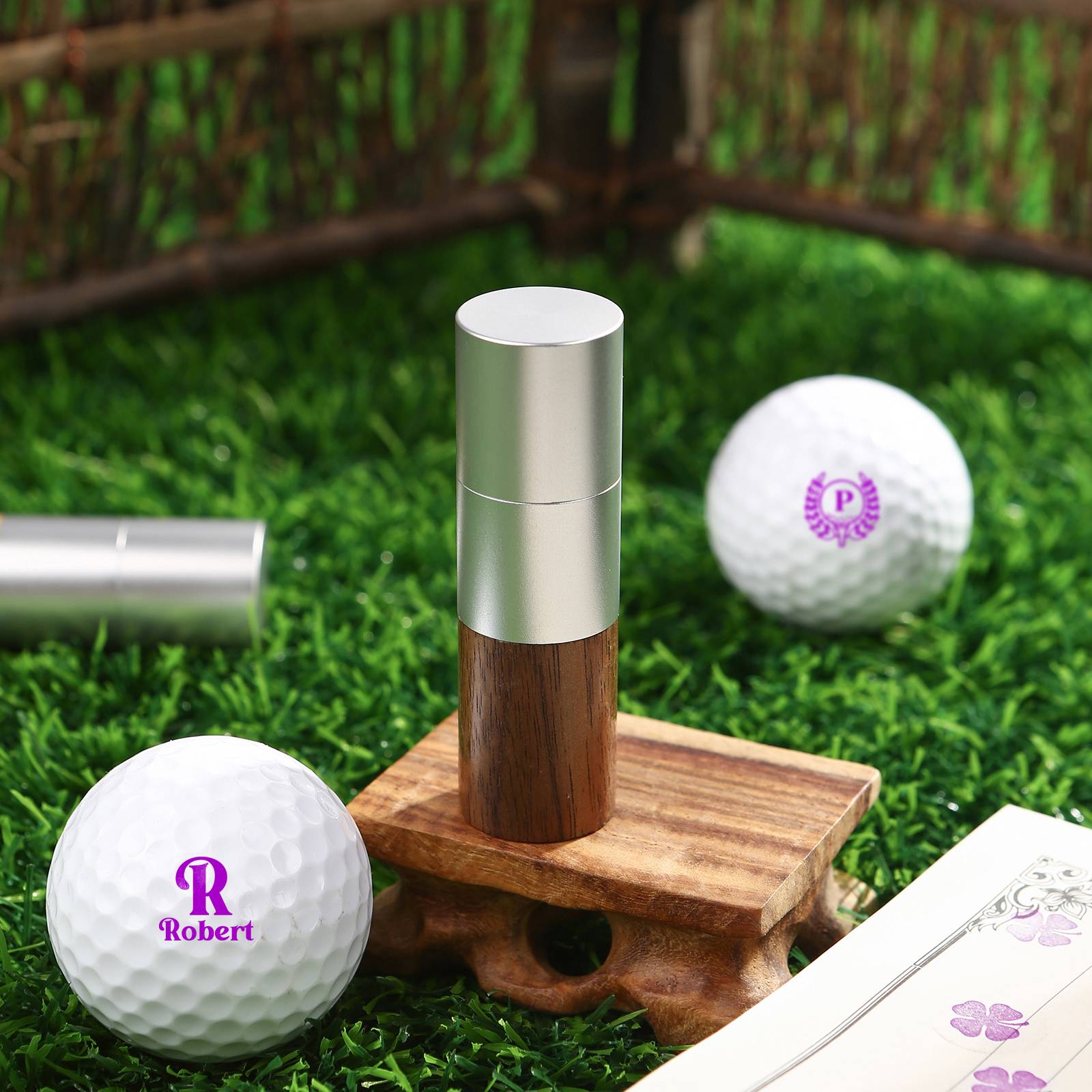 Personalisierter Golfball-Stempel, Ballmarker mit individuellem Namen aus Holz, Geschenk für Golfer