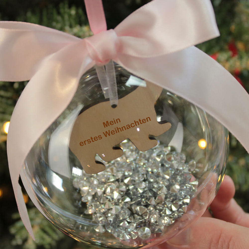 Personalisierte Weihnachtskugel mit Gravur Christbaumanhänger mit Bären-Motiv und Satinschleife