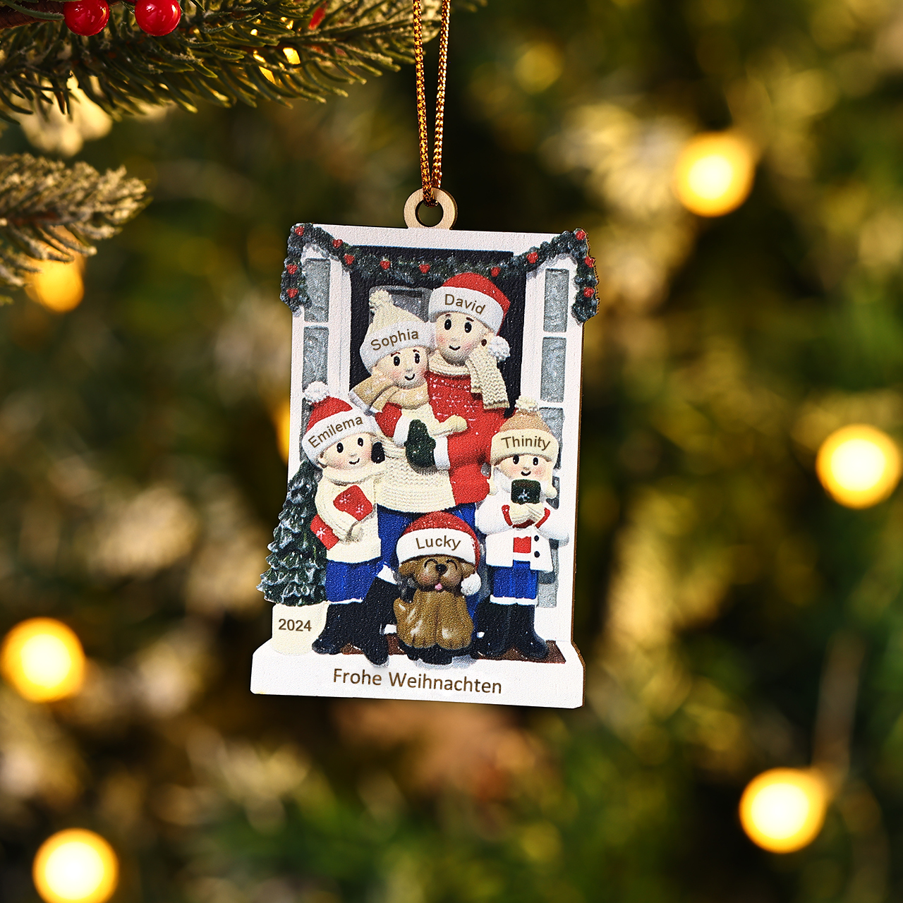 Holz Weihnachtsornament-Personalisierte 2-6 Namen & Text & Jahr Familie & Haustier Hund vor weihnachtlich geschmückter Haustür Weihnachts-Anhänger