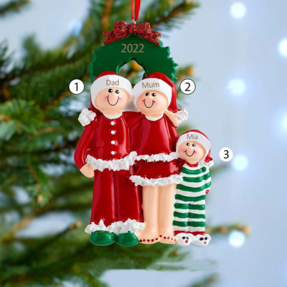 Holz Personalisiertes 6 Namen Jahr Weihnachtsornament Mistel Weihnachtskranz Anhänger mit 6 Familienmitglieder