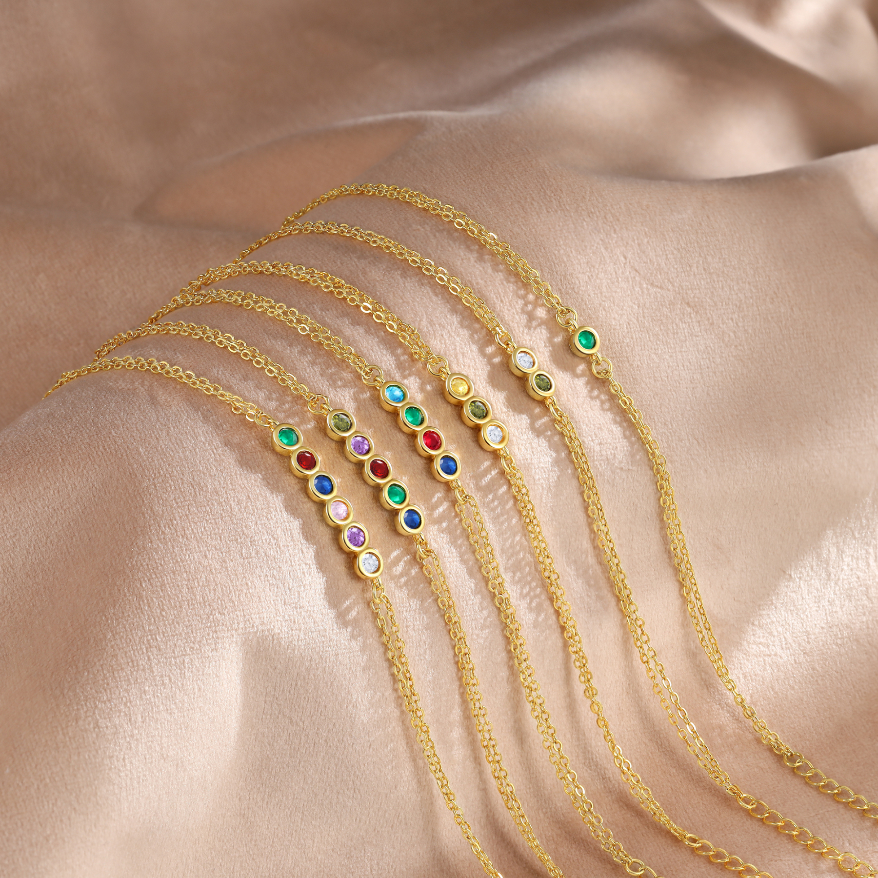 Personalisierte 4 Geburtssteine Golden Feines Armband