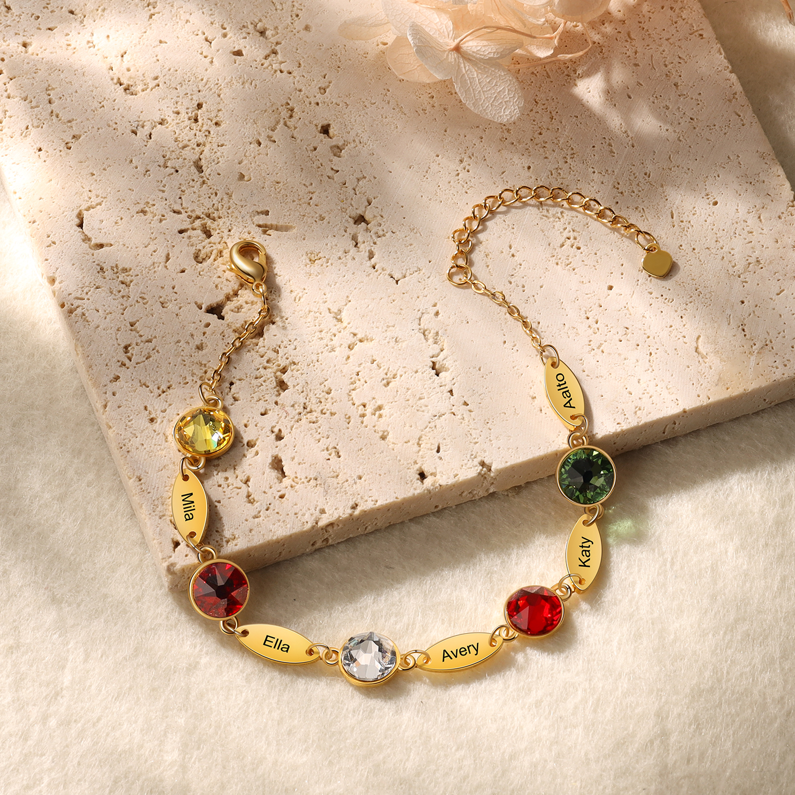 Personalisiertes Feines Armband mit 1–6 Namen und Geburtssteinen
