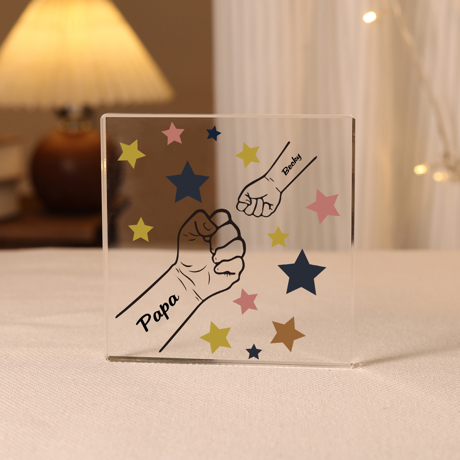 Quadrat Acryl-Deko Personalisierte 2 Namen Fauststoß Schreibtischdekoration für Vater