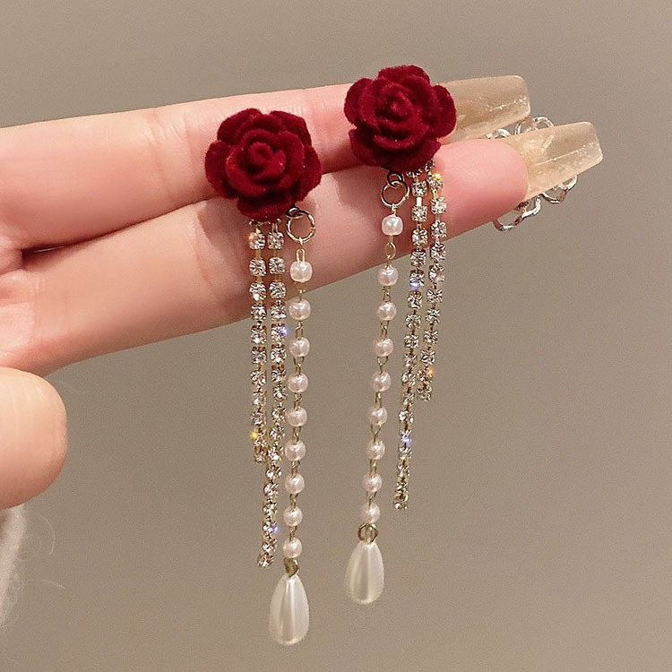 Rose lange Ohrringe mit Perle