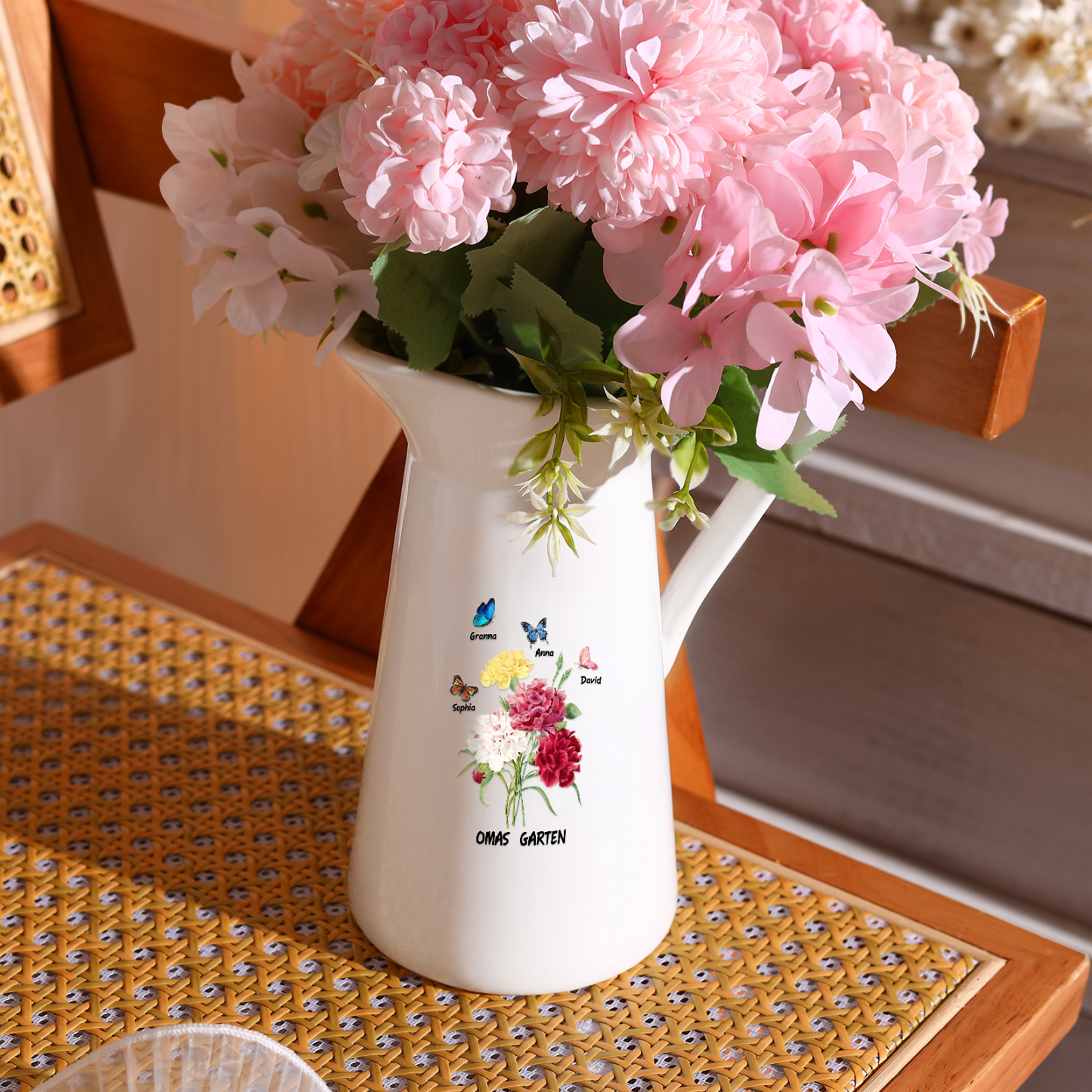 Personalisierte 4 Namen & Text Blumen & Schmetterling Gießvase mit Henkel Familie Vase