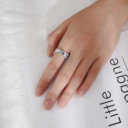 925 Sterling Silber Personalisierter Kreuzring mit 4 Namen und 4 Geburtssteinen