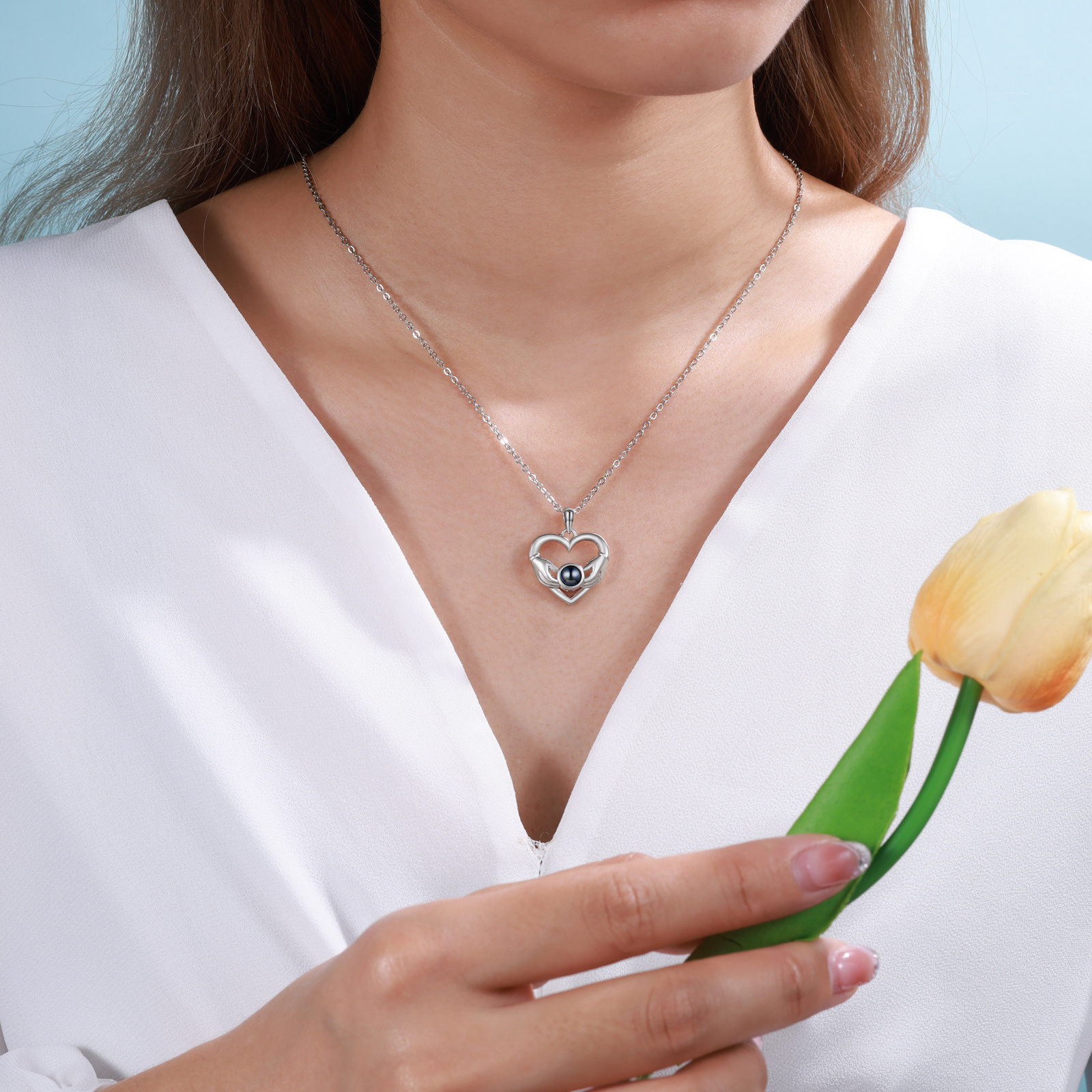 Personalisierte Herzkette mit Händen, Fotoprojektion, Geschenk für sie
