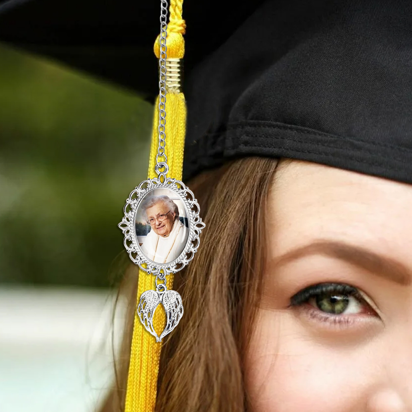 Personalisiertes Foto Anhänger Engelsflügeln mit Quaste zum Schulabschluss