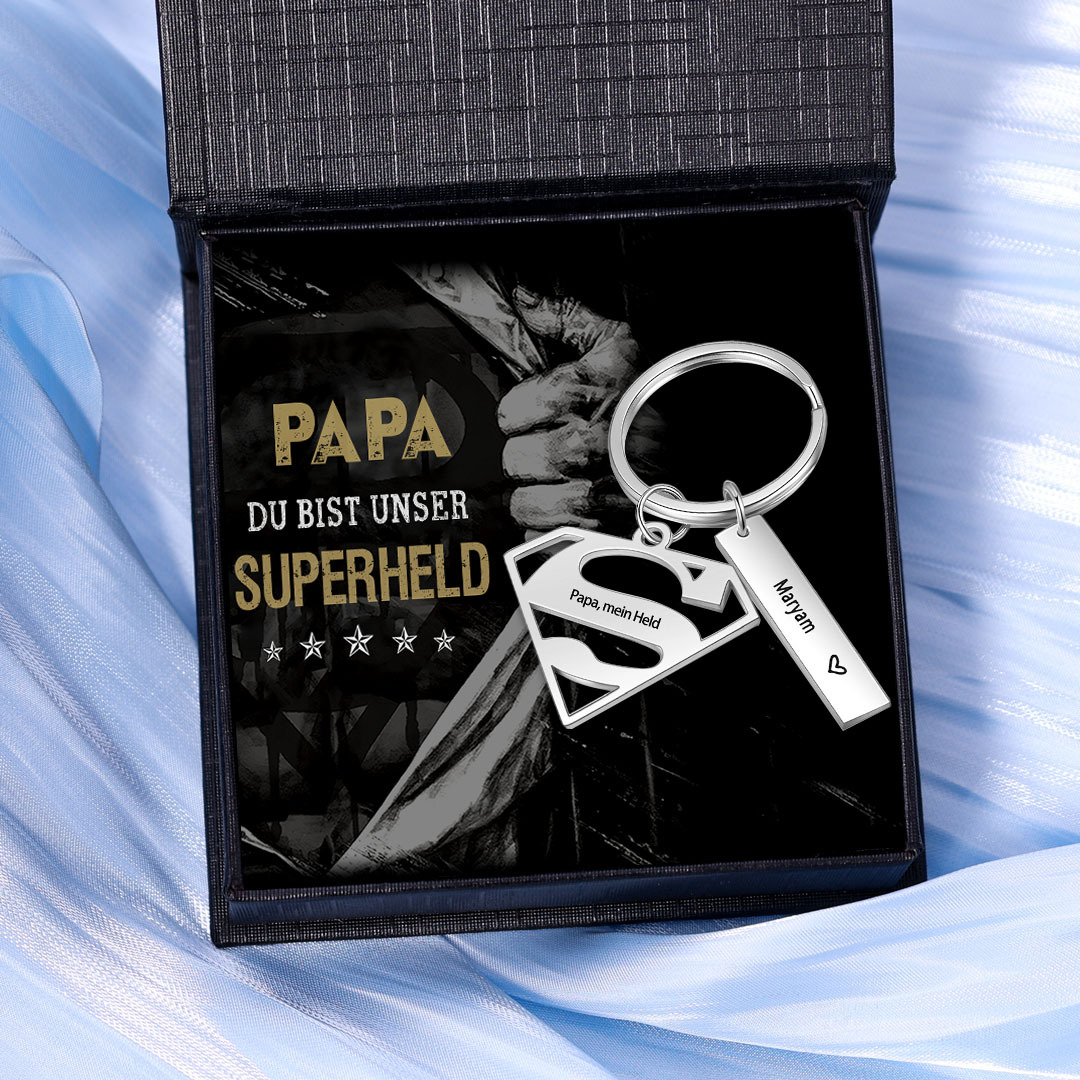Personalisierbarer 1 Name & 1 Text Supermann Schlüsselanhänger-Papa, du bist unser Superheld-Geschenk mit Nachrichtenkarte