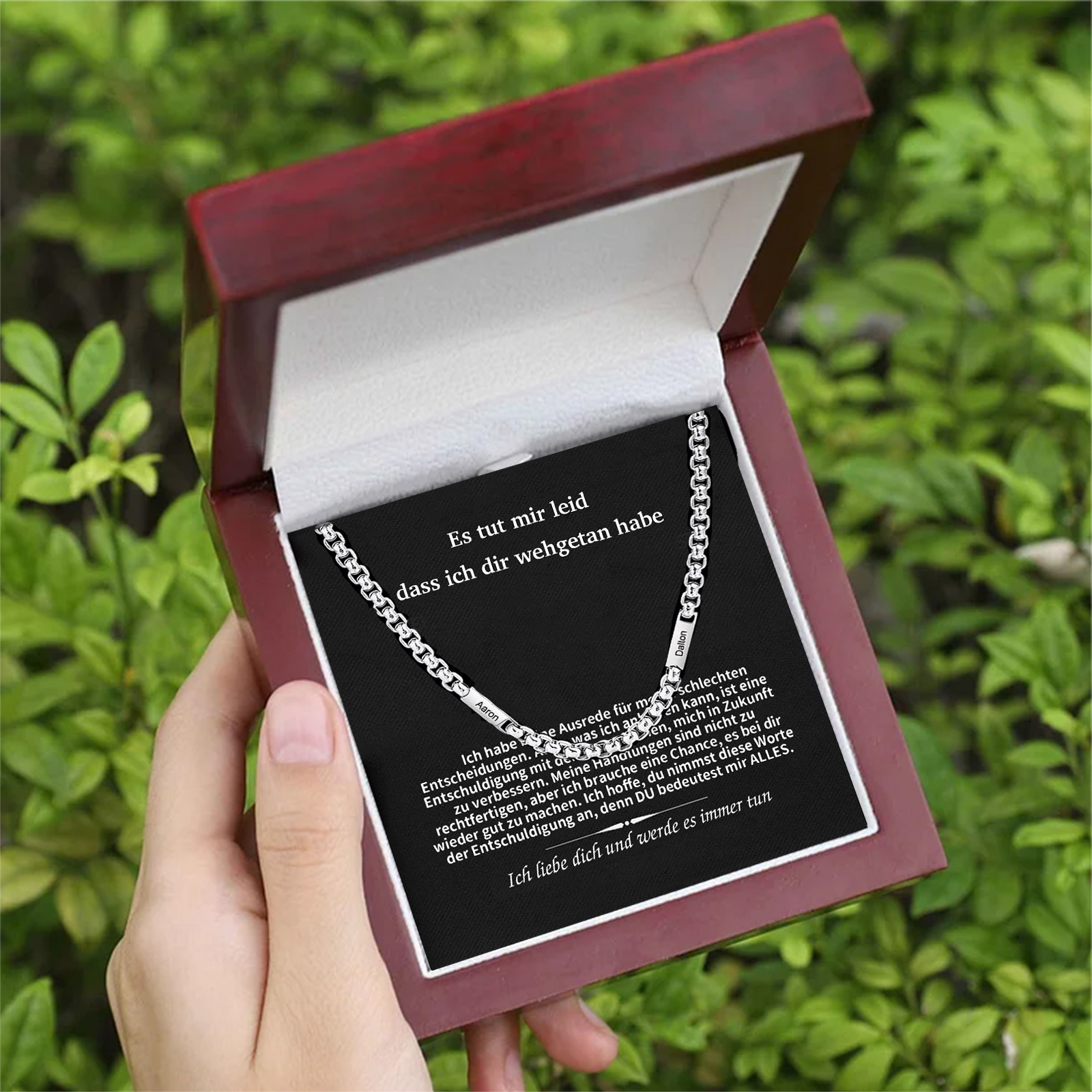 Herren Personalisierte 2 Namen Silberfarbene Edelstahl Halskette-Geschenk mit Nachrichtenkarte-Entschuldigungsgeschenk