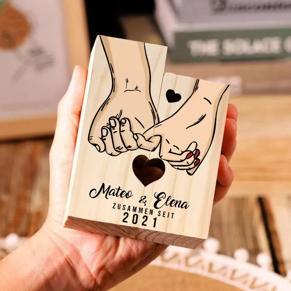 Personalisierte 2 Namen & Jahr Kerzenhalter & 2 Buchstaben & Datum Schlüsselanhänger Geschenkbox Set für Paare