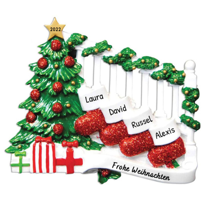 Holz Weihnachtsornament-Personalisiertes 4 Namen Text Weihnachtsbaum Ornament Anhänger mit 4 Strümpfen