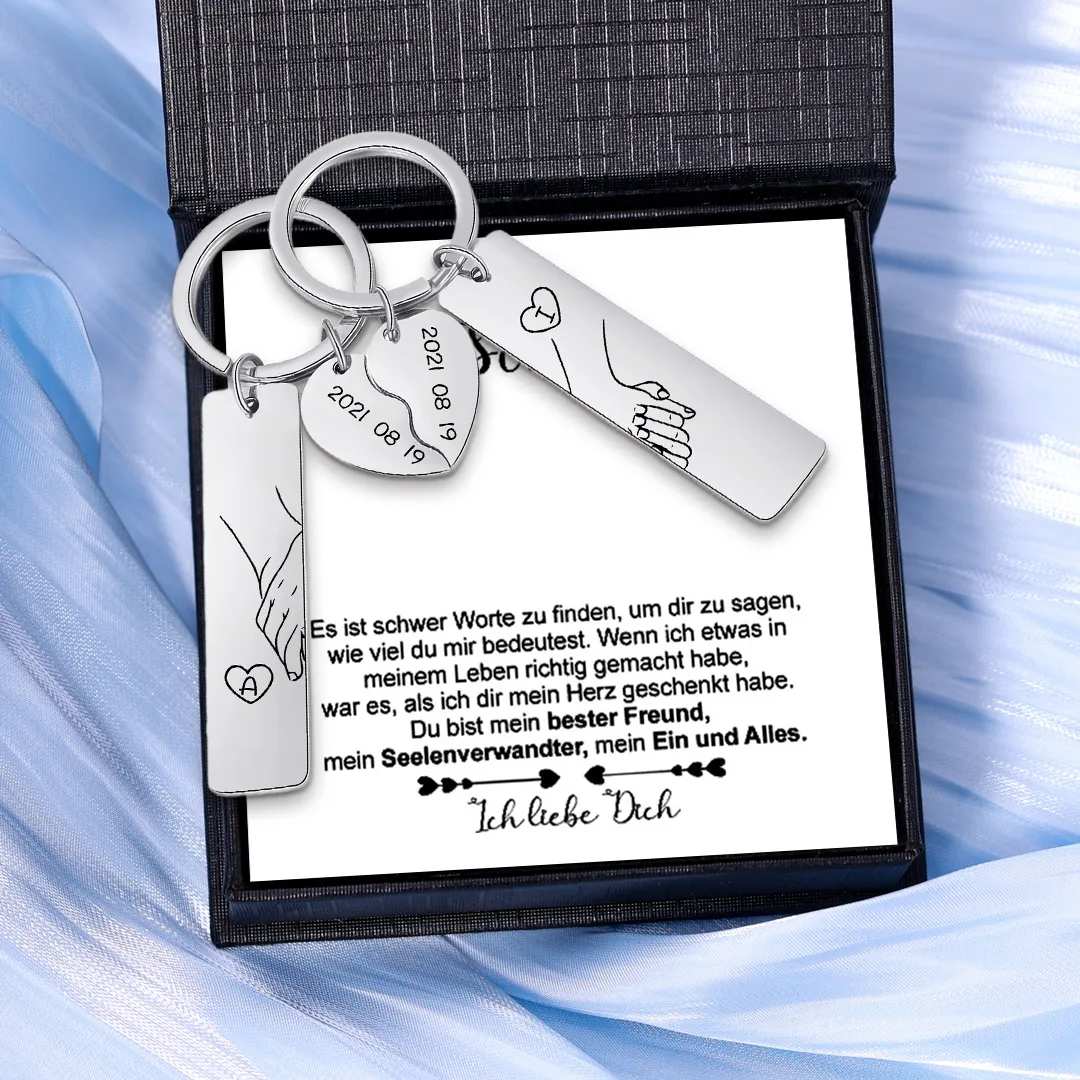 Personalisierbar 2 Buchstaben & Datum-Hand in Hand Herz Paar Metall-Schlüsselanhänger-An meinen Schatz-Geschenk mit Nachrichtenkarte