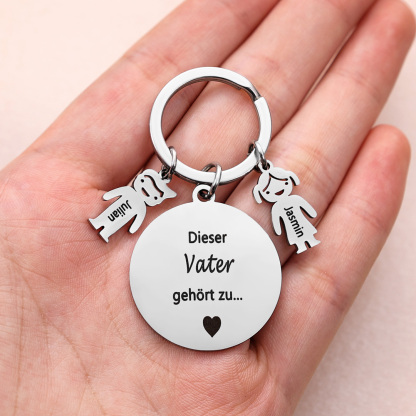 Gravur 2 Namen & Wunschtext Familie Schlüsselanhänger - Dieser Vater ( oder Mutter, Opa, Oma, usw. ) Gehört zu ...