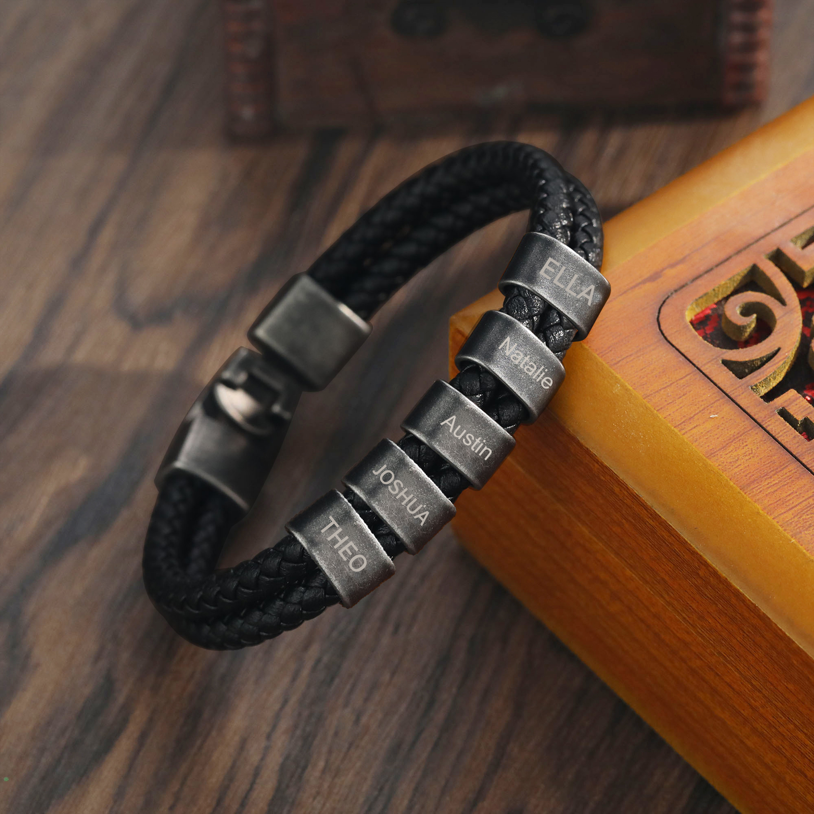 Personalisiertes Herren 5 Namen Leder Vintage Armband mit Edelstahl Perle