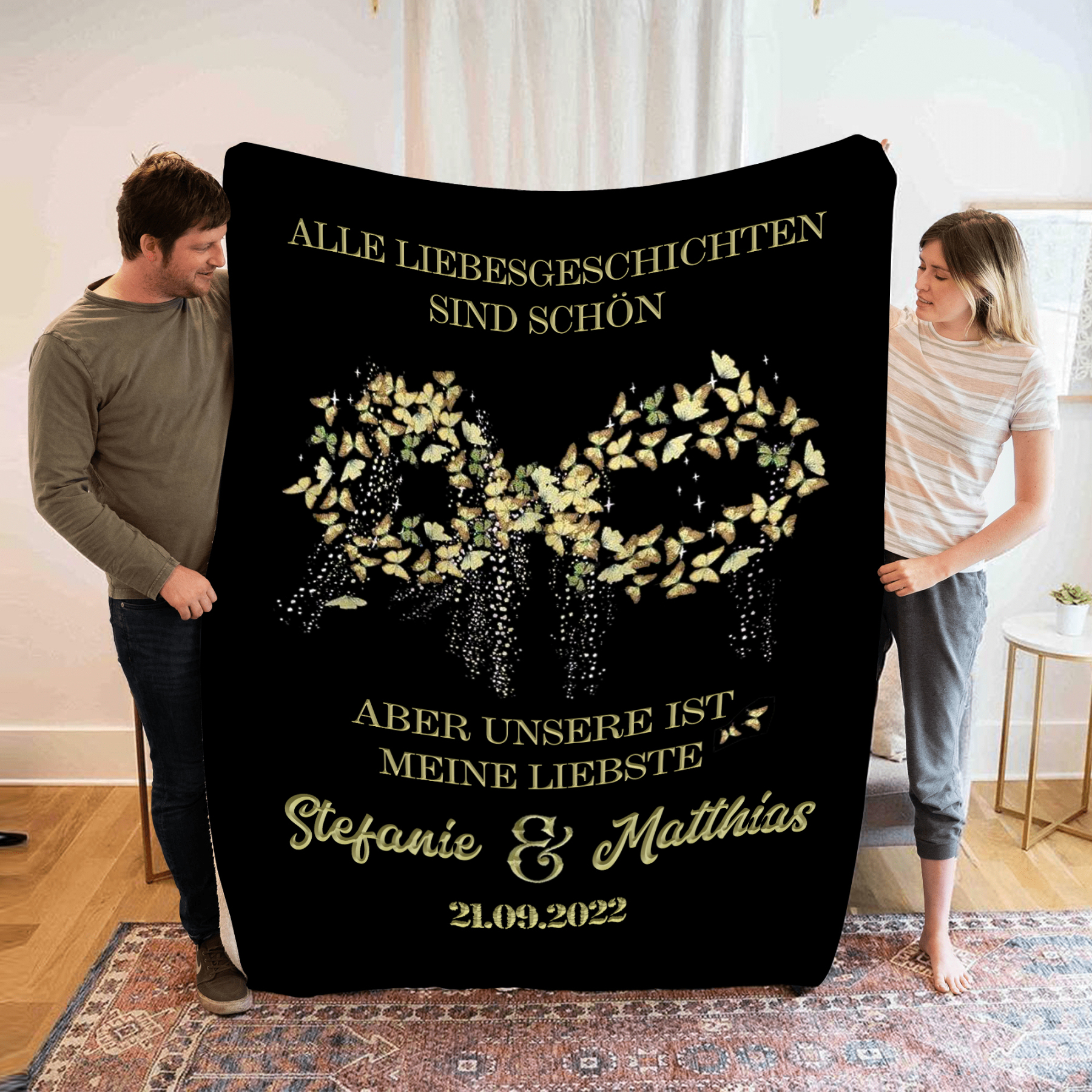 Personalisierter Text & Datum--Alle Liebesgeschichten ist wundervoll aber aber unsere ist die Schönste-Decke Für Paare