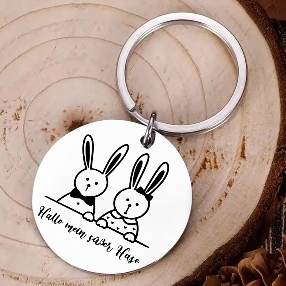 Personalisierbarer Text Rund Metall Hase Schlüsselanhänger – Geschenk mit Nachrichtenkarte für Paar