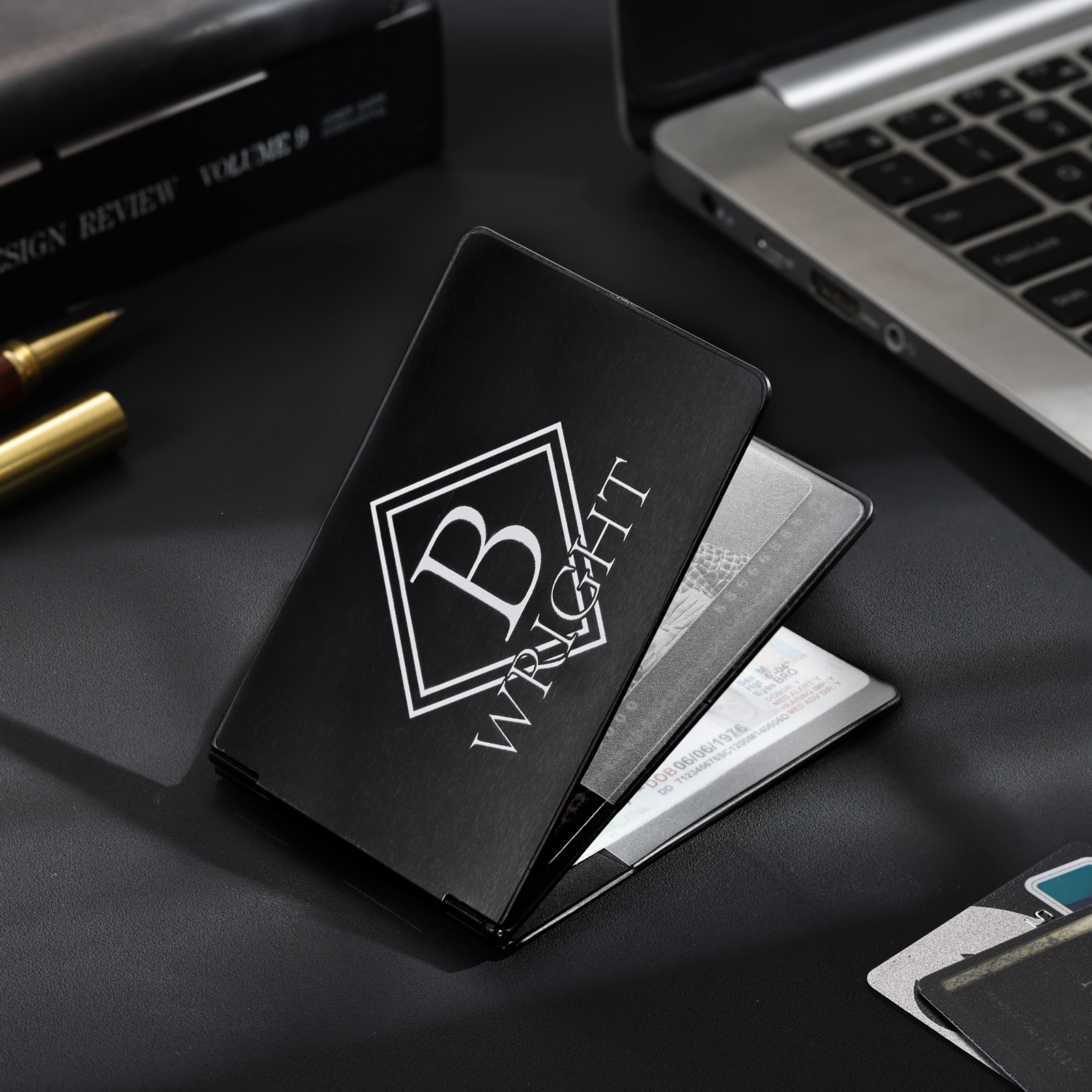 Herren Personalisierte Name & Buchstabe Kreditkarten Etui aus Metall in 3 Farben & 9 Stile