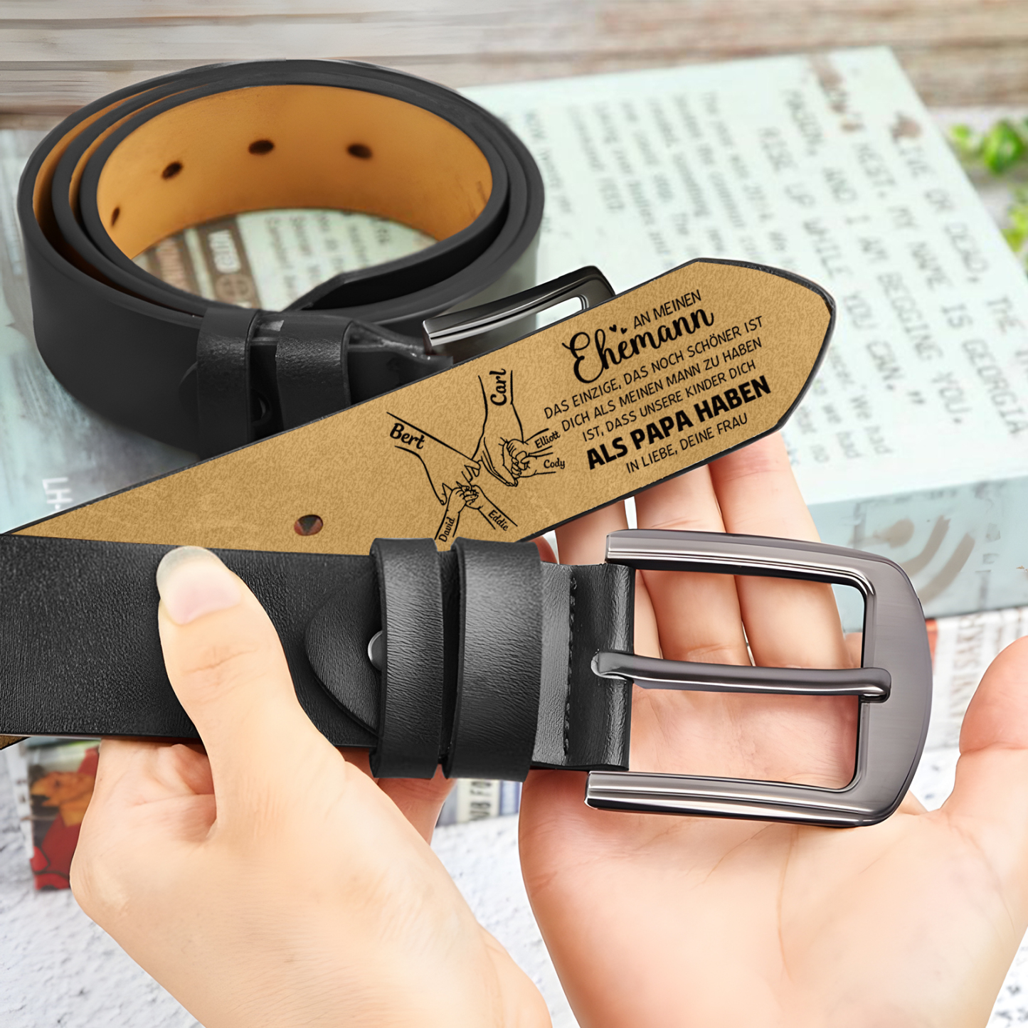 Personalisierter 6 Namen & Fäuste Herren Ledergürtel - Perfektes Geschenk für Ihren Ehemann