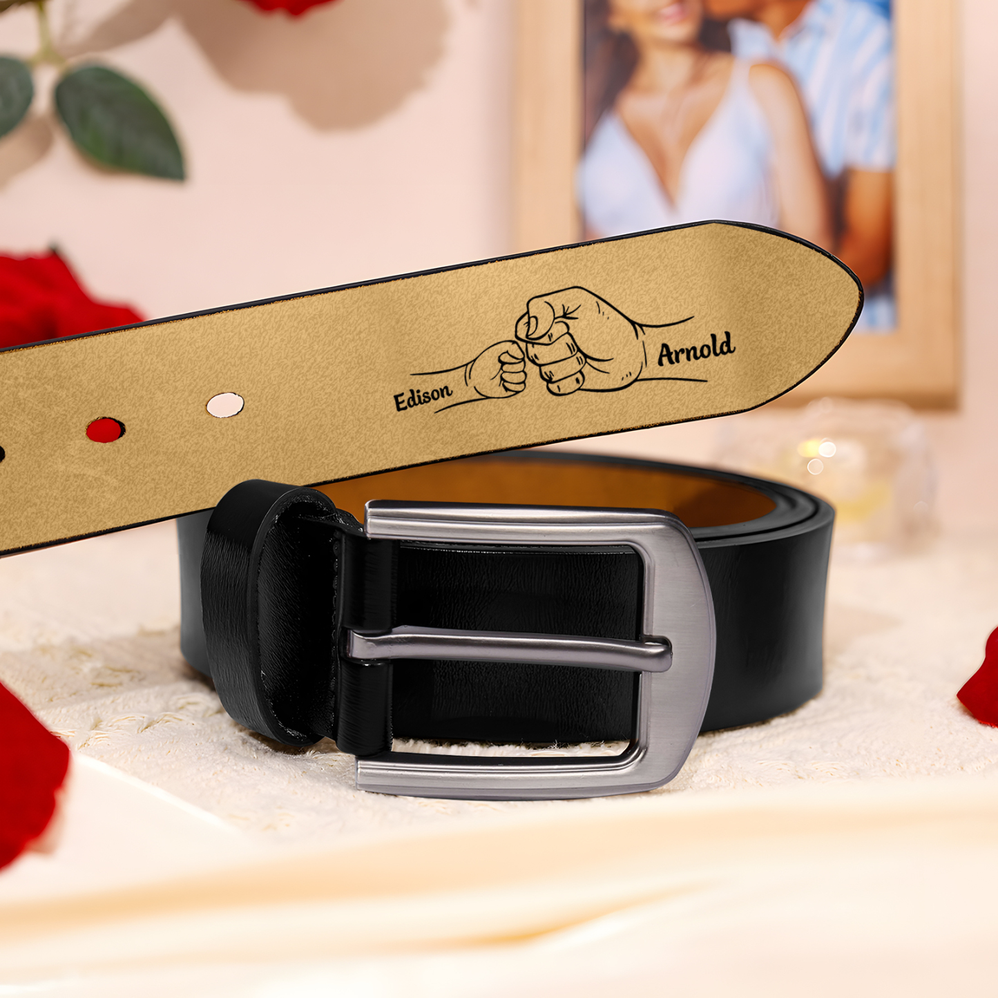 Personalisierter 2 Namen Schwarz Herren Ledergürtel - Dieser Typ ist ein großartiger Papa - Geschenk für Vater/Papa