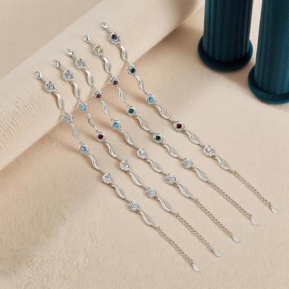 Personalisierte Rosenarmband mit 1-5 Namen und Geburtssteinen – Liebevolles Geschenk für Mama