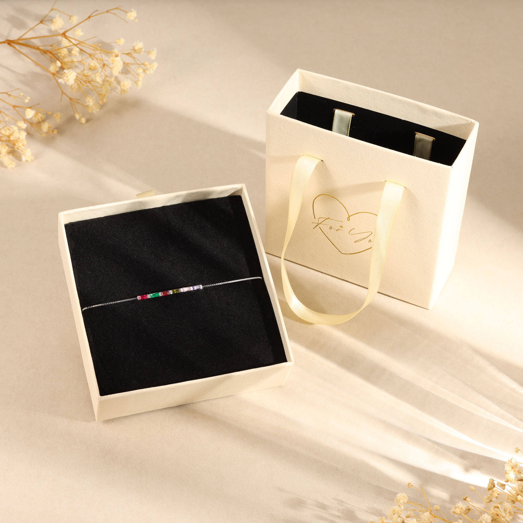 Personalisiertes Silberarmband aus 925 Sterling Silber mit 2 bis 6 Geburtssteinen Geschenk für Mama oder sie