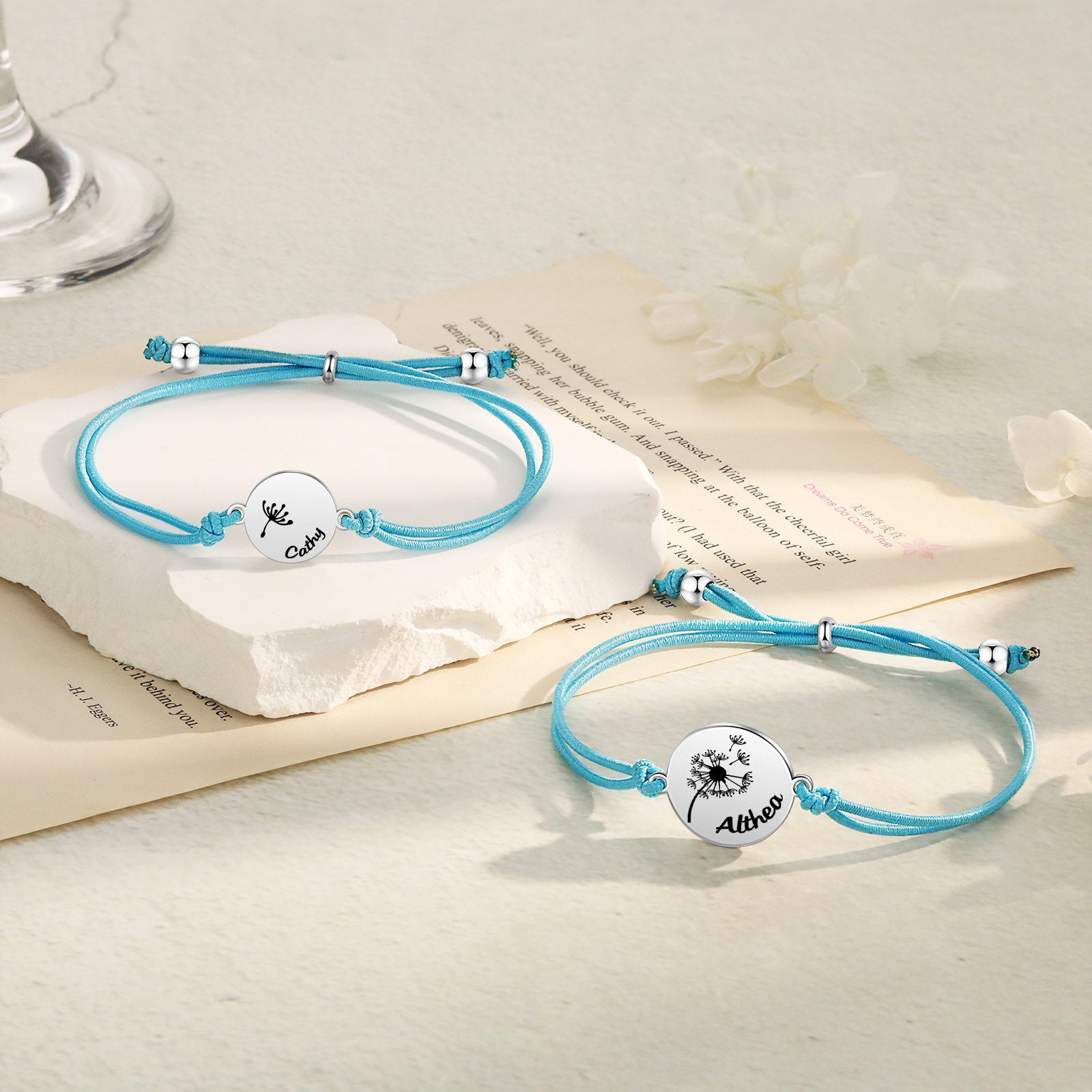 Personalisierte 2 Namen Löwenzahn Armbänder Set mit 2 Ketten Gummiband -Für das Schulkind- Schulanfang Geschenk