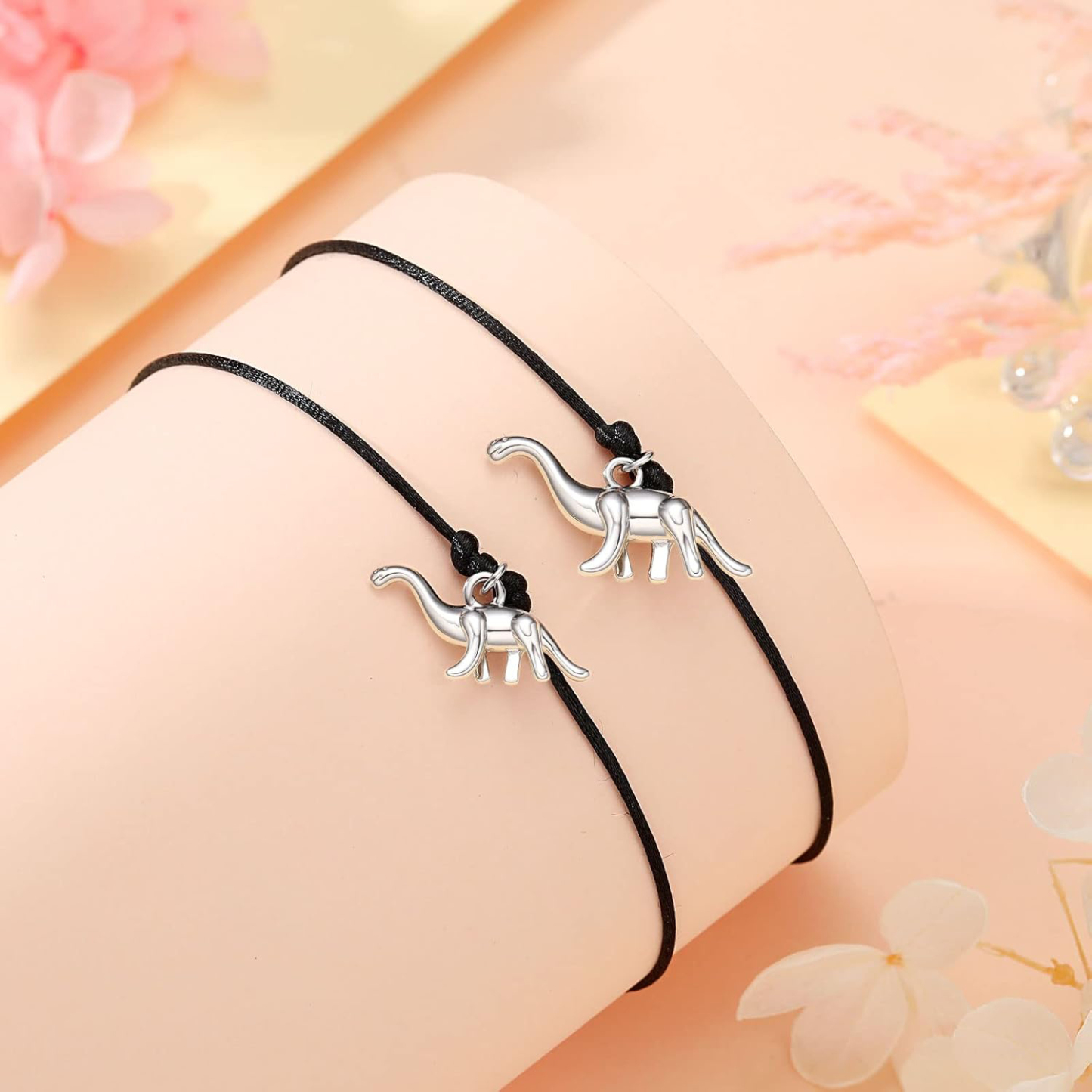 Dinos Armbänder Set mit 2 Ketten Für das Schulkind Vergesst nie, dass du stark und mutig bist wie ein Dino Schulanfang Geschenk mit Nachrichtenkarte