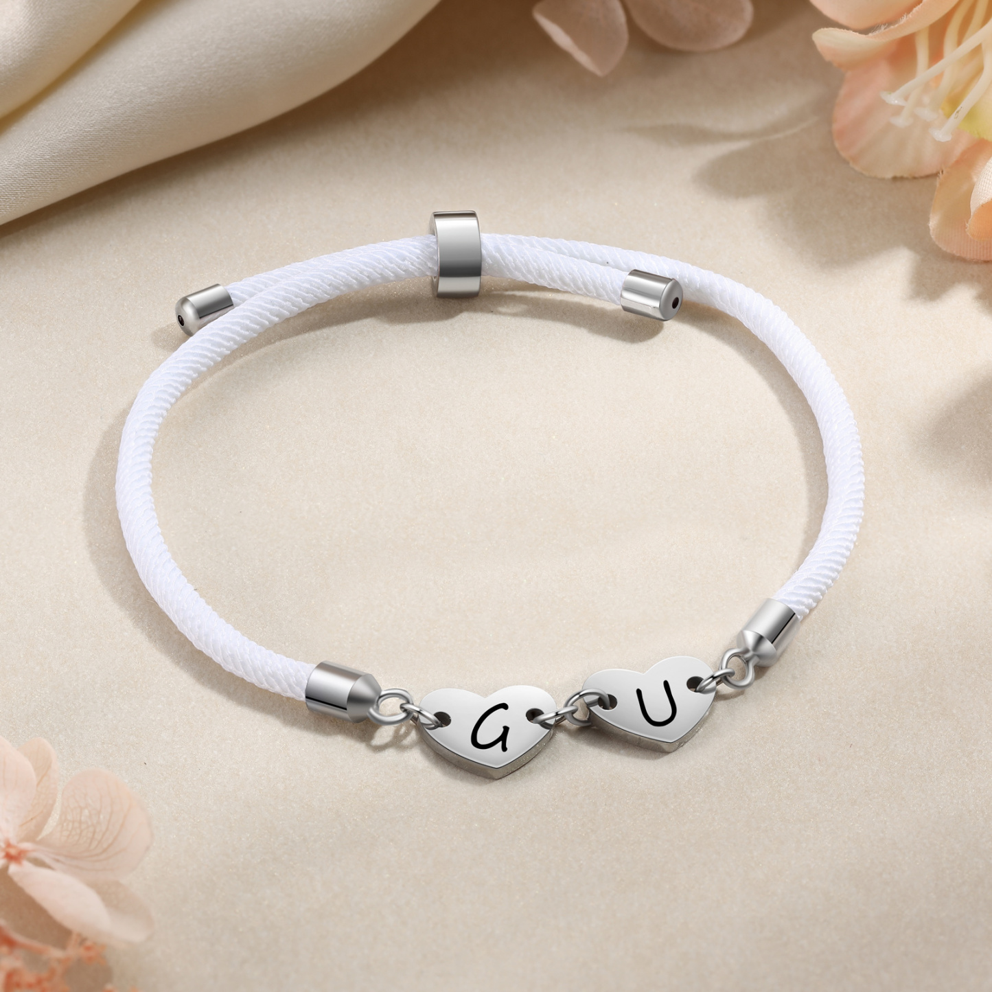 Personalisierte 2 Buchstaben Herz Armband mit Baumwollseil in Schwarz & Weiß & Rosa