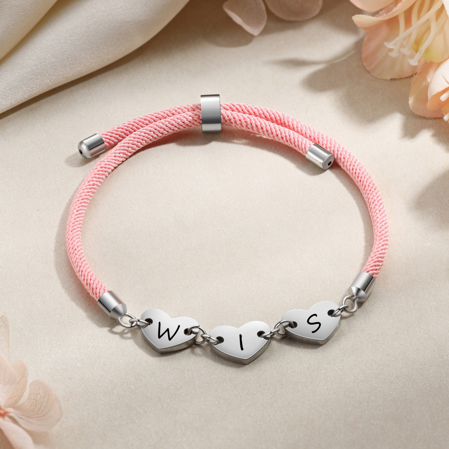 Personalisierte 3 Buchstaben Herz Armband mit Baumwollseil in Schwarz & Weiß & Rosa