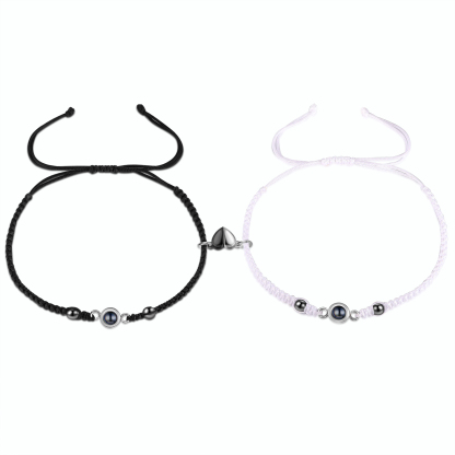 Personalisierte 2 Fotos Projektion Herz/Hand-in-Hand Magnetische Armbänder mit schwarz & weiß geflochtenem Band für Paar