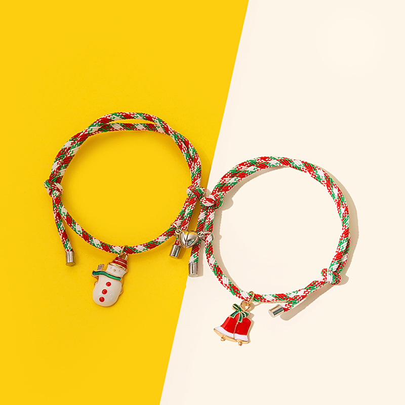 Weihnachtsarmband mit Glocken & Weihnachtsmann & Rentier & Schneemann & Kranzanhänger – Festliches Accessoire für die Weihnachtszeit