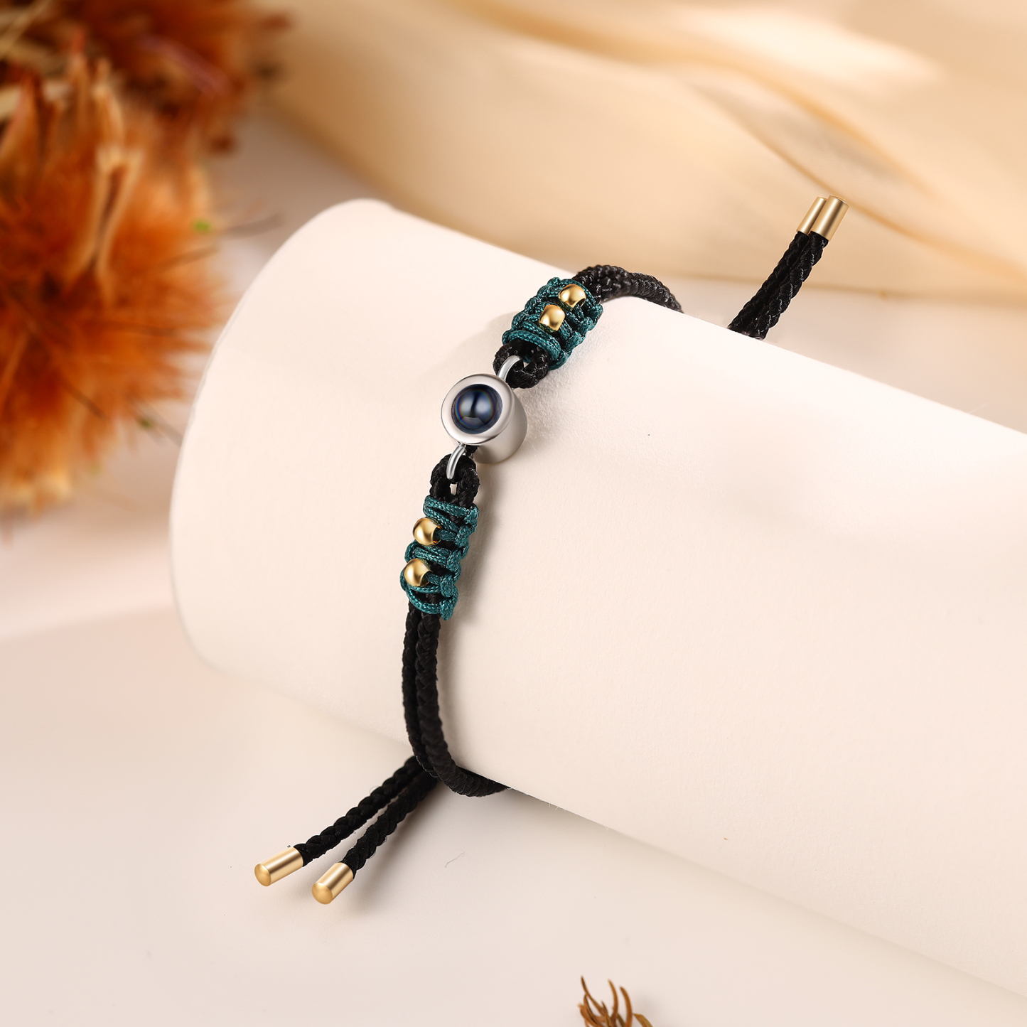 Personalisiertes Foto Projektion Armband mit goldenen Perlen & geflochtenem Band in Schwarz & Grün