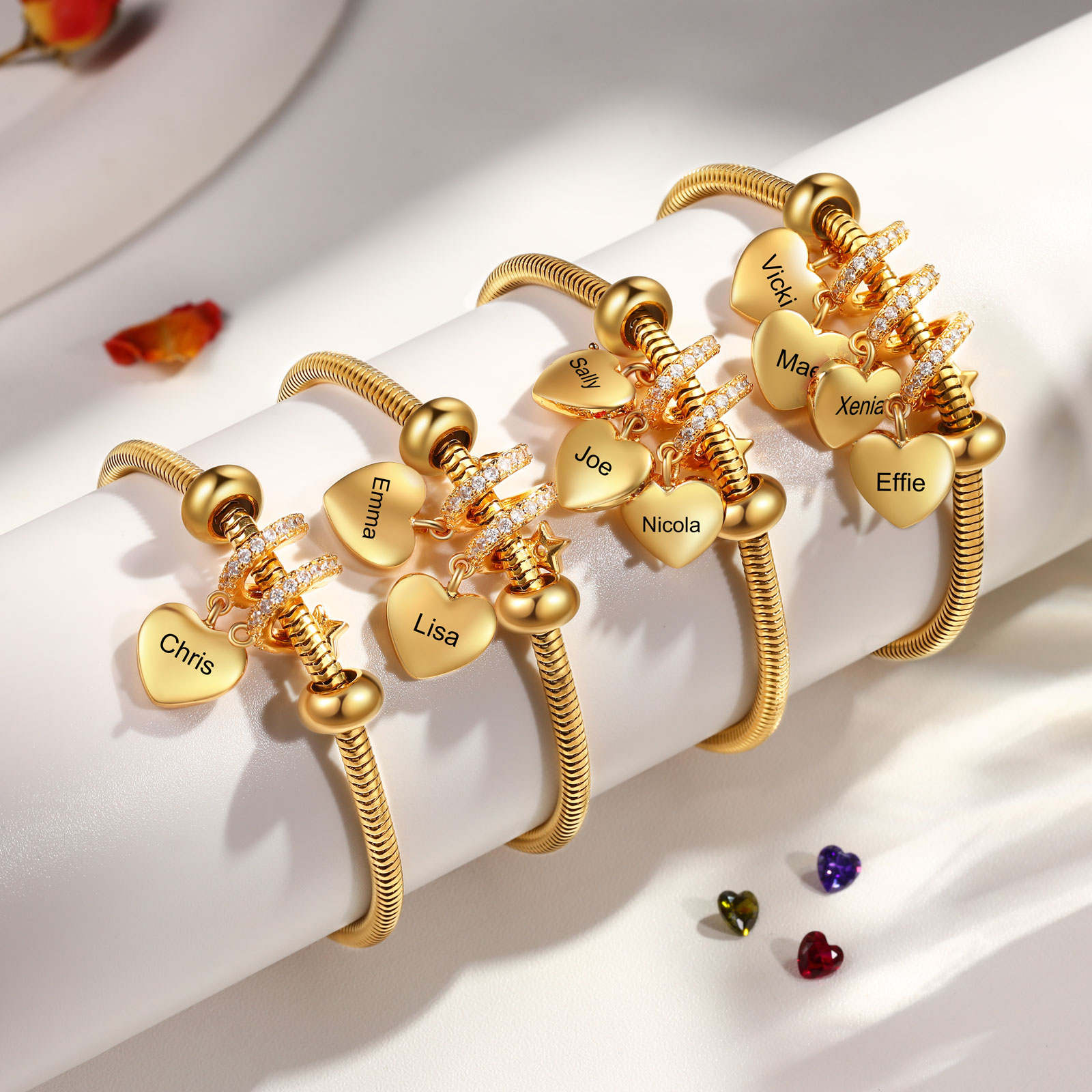 Personalisierte 3 Namen & 3 Geburtssteine Goldherz Armband mit Zirkonia