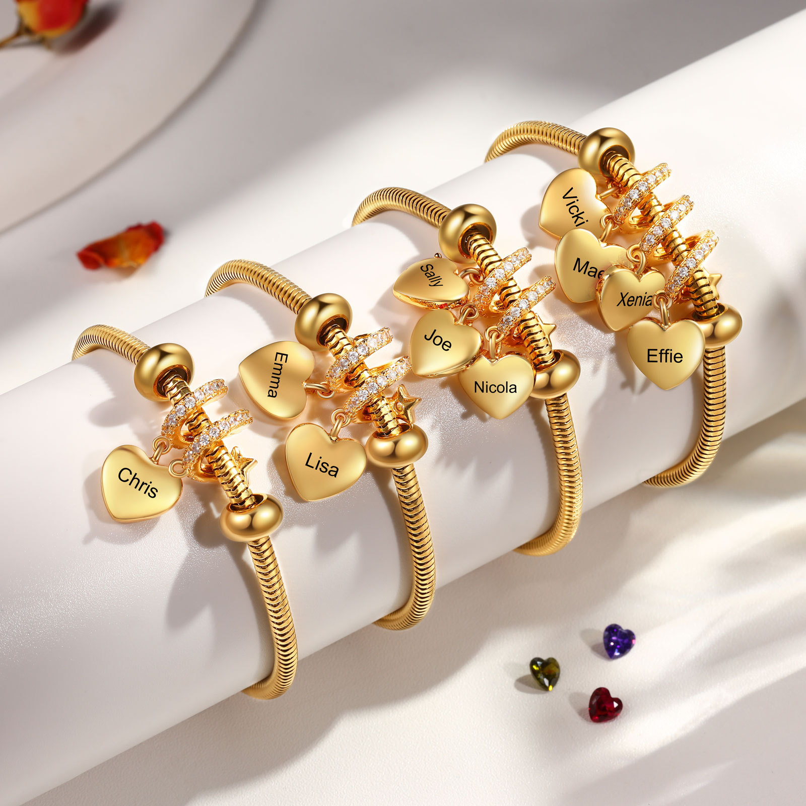 Personalisierte 3 Namen & 3 Geburtssteine Goldherz Armband mit Zirkonia