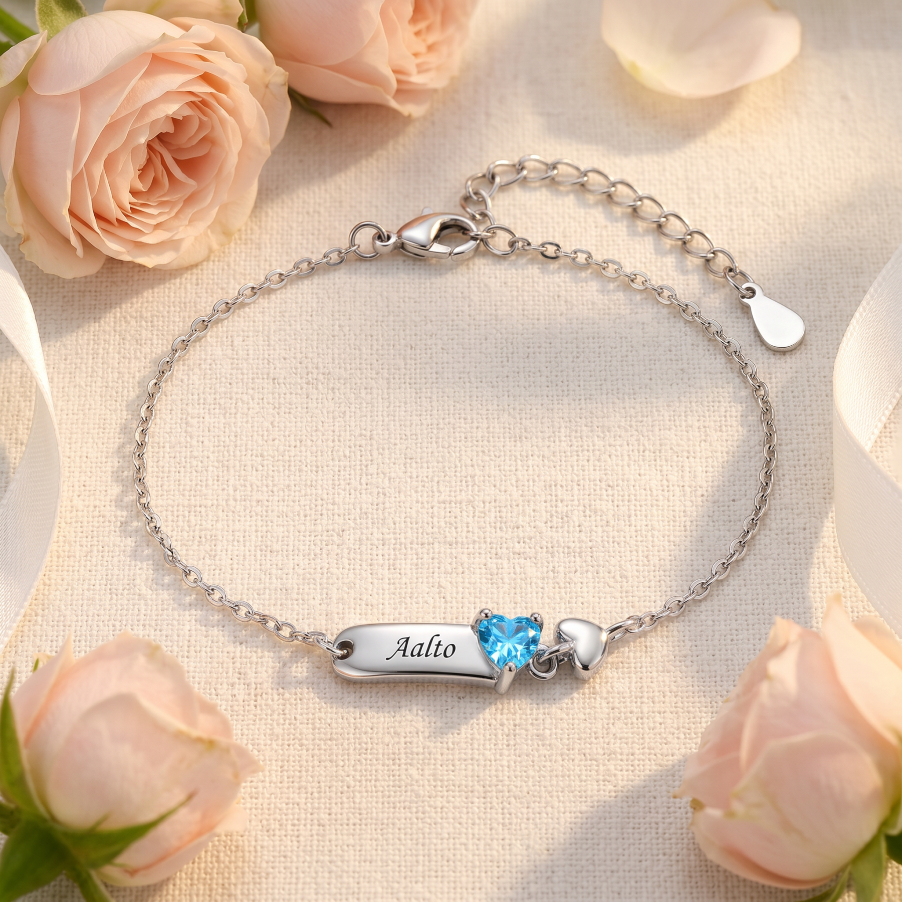 Personalisiertes Armband mit 1 bis 6 Namen und herzförmigen Geburtssteinen Geschenk für Mama oder Oma