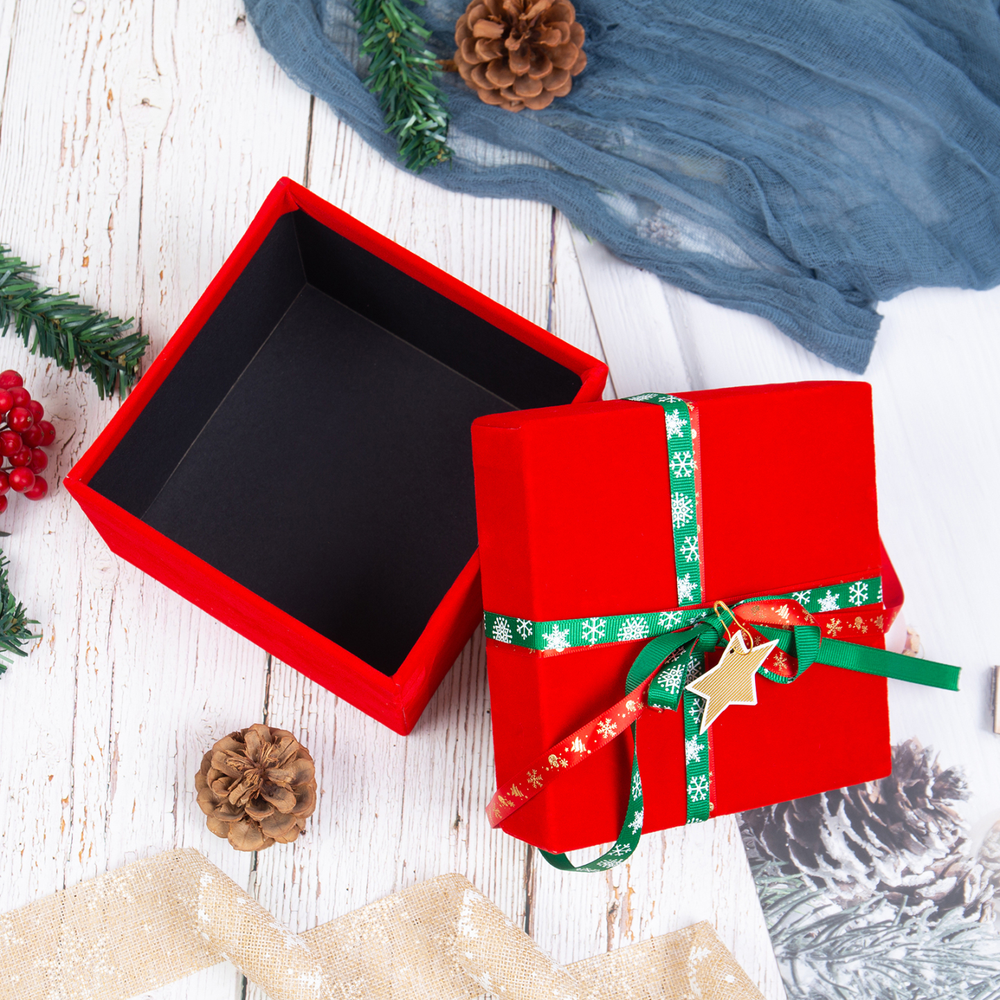 Personalisierte 2 Namen & Jahr Kerzenhalter & 2 Buchstaben & Datum Schlüsselanhänger Geschenkbox Set für Paare