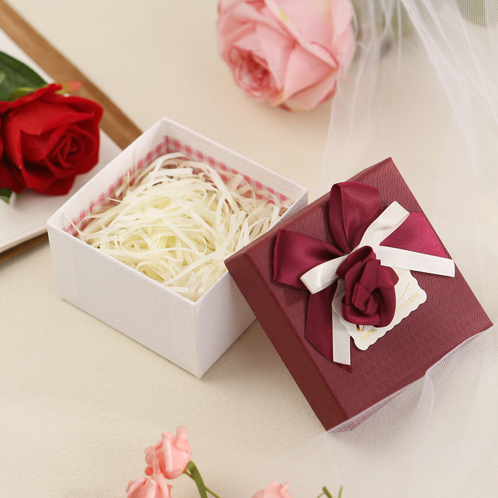 Rot & Weiß & Lila Exquisite Geschenkverpackung – Geschenkbox mit Blütenband