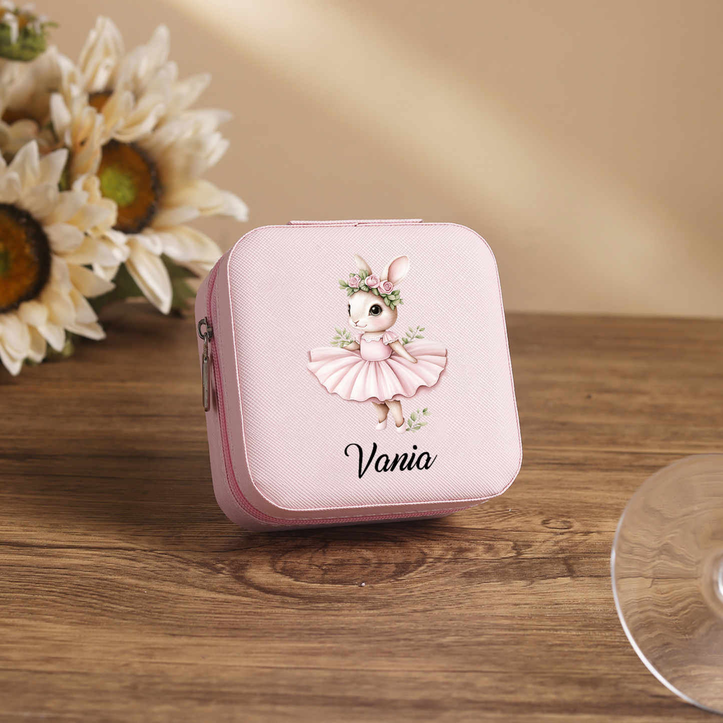Personalisierter 1 Name Schmuckaufbewahrungsbox mit niedlichem Kaninchen – Tragbare quadratische Schmuckbox PU-Leder