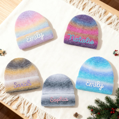 Personalisierte Weihnachten warmes Acryl Beanie Farbverlauf Namensstickerei Strickmütze für Damen