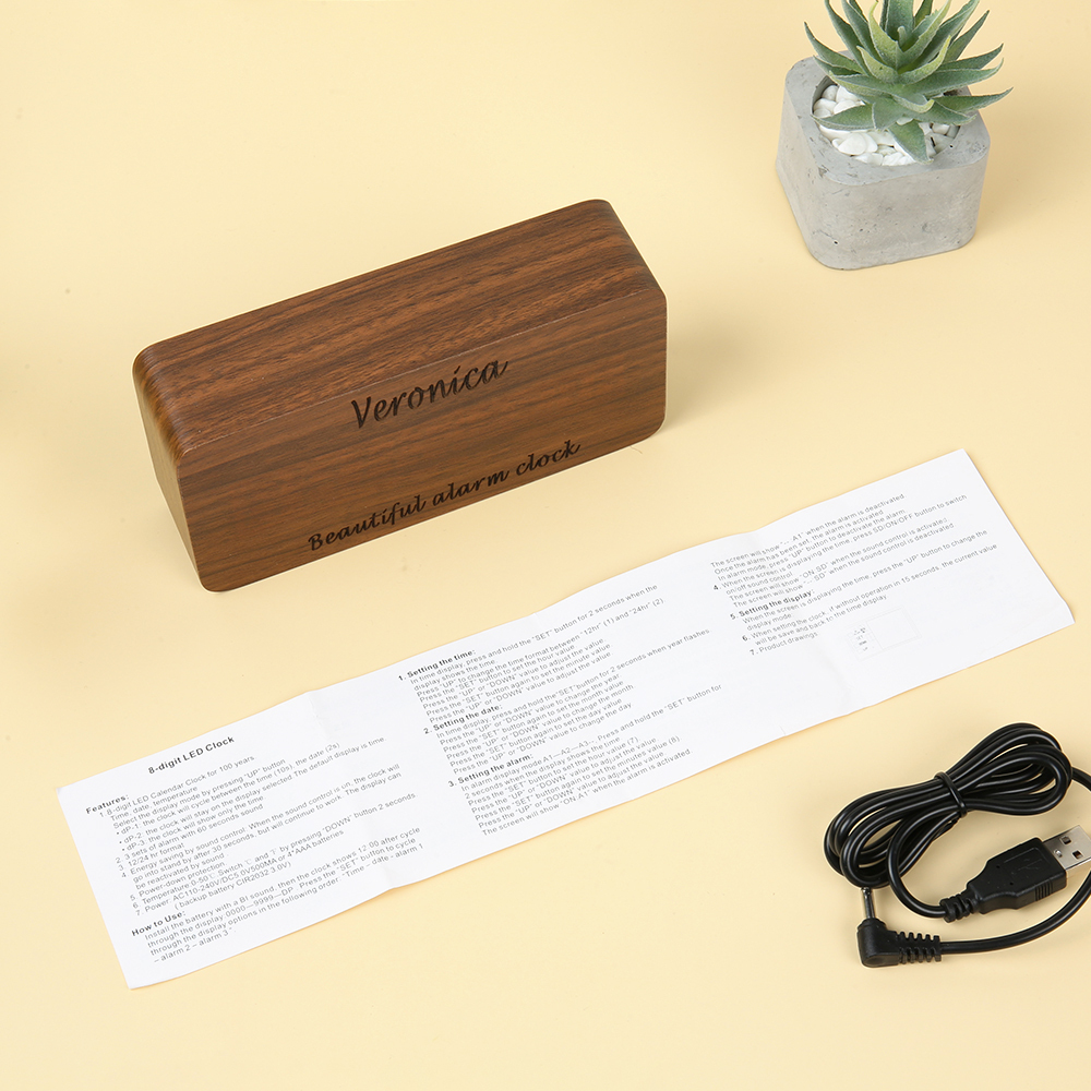 Personalisierte 2 Texte Holz-Wecker in Naturholz/ Braun - Einzigartiges Geschenk