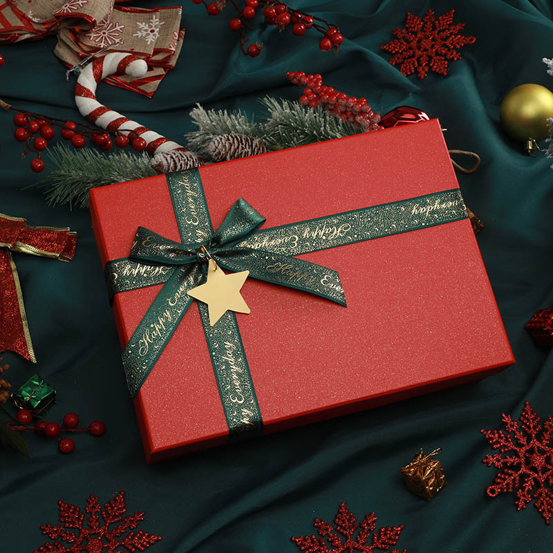 Rot & Grün Geschenkbox in drei Größen – Ideal für Weihnachten