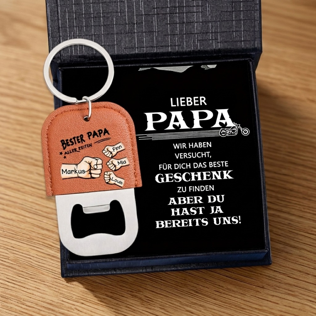 Personalisierter Schlüsselanhänger aus Leder mit Flaschenöffner für Papa mit 2–7 Namen und Faustgruß-Motiv
