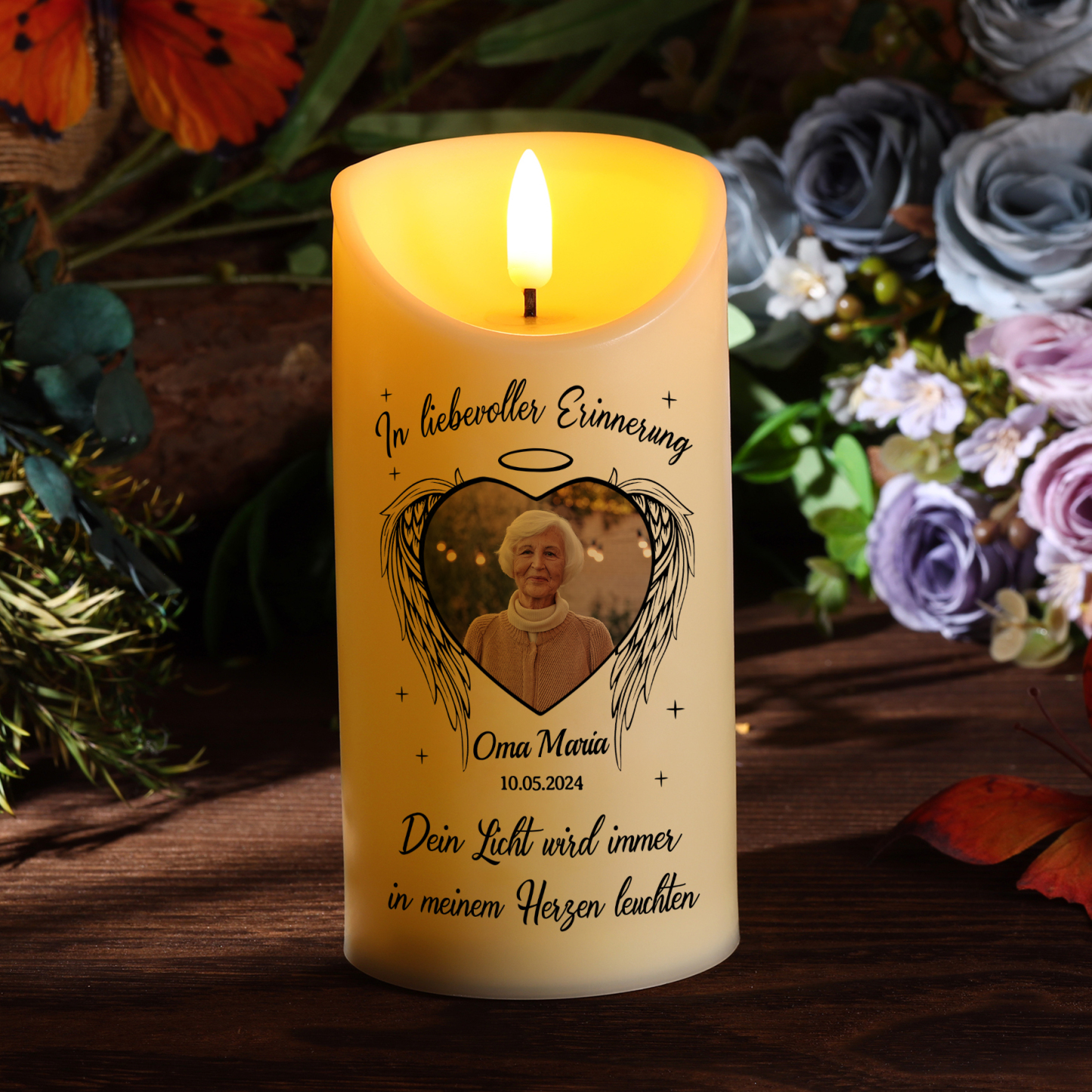 Personalisierbarer Name & Foto & Datum LED-Gedenk-Kerze mit Engelsflügeln – Dein Licht wird immer in meinem Herzen leuchten.