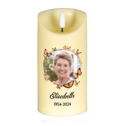 Personalisierbares Foto & Name & Datum LED-Gedenk-Kerze mit Schmetterling – Diese Kerze brennt in liebevoller Erinnerung an ein Leben