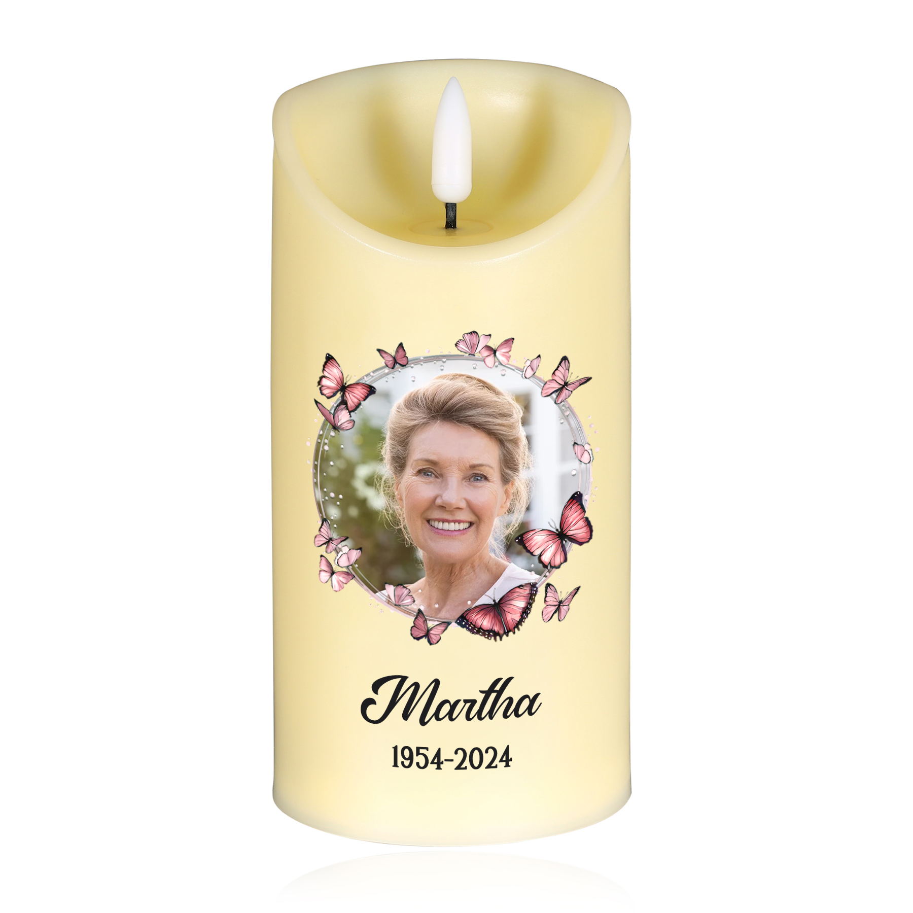 Personalisierbarer 1 Name & Foto & Datum LED-Gedenk-Kerze mit Rosa Schmetterlings – Diese Kerze brennt in liebevoller Erinnerung an diejenigen, die für immer in unseren Herzen sind.